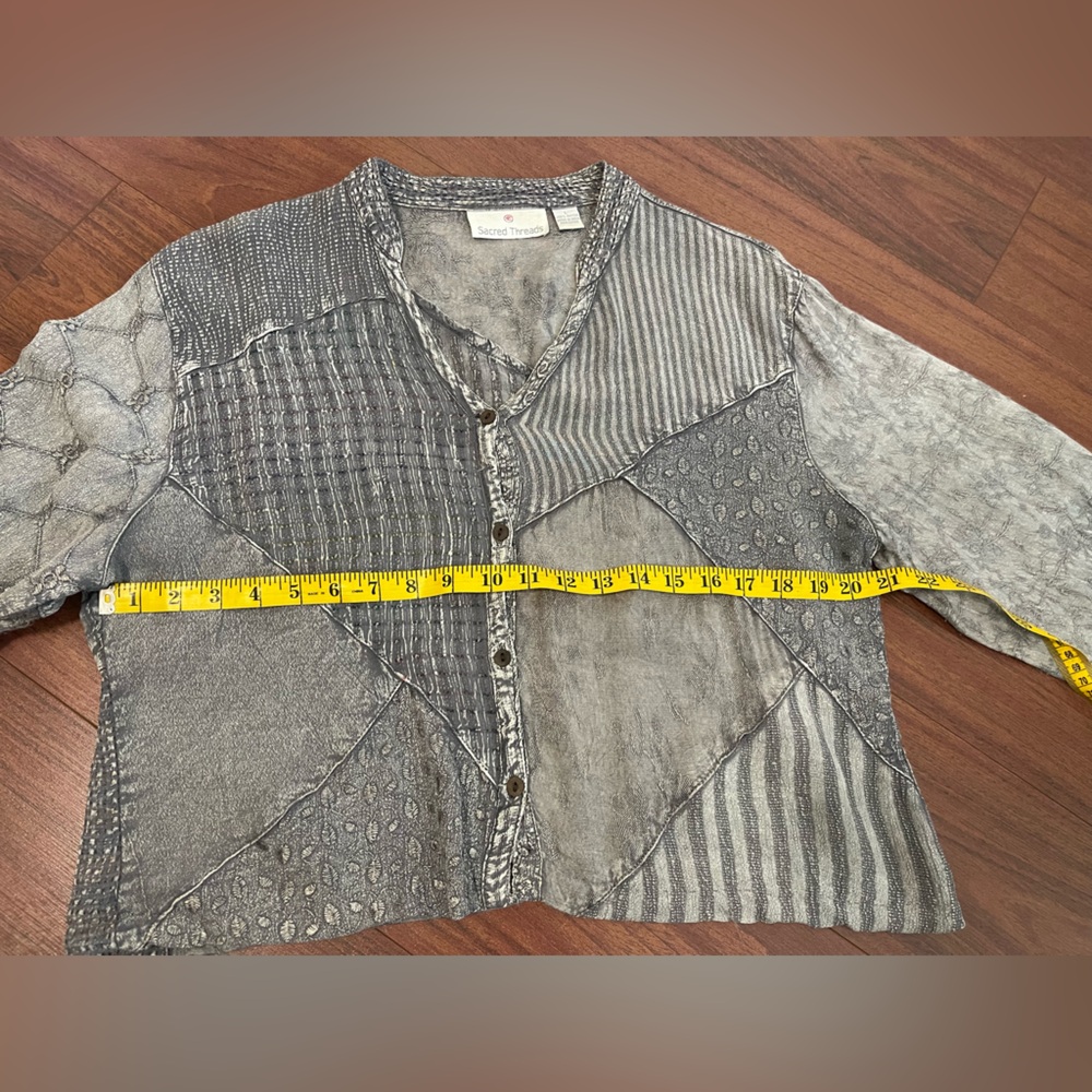Vintage Patchwork Sacred Threads gray button-down… - image 6